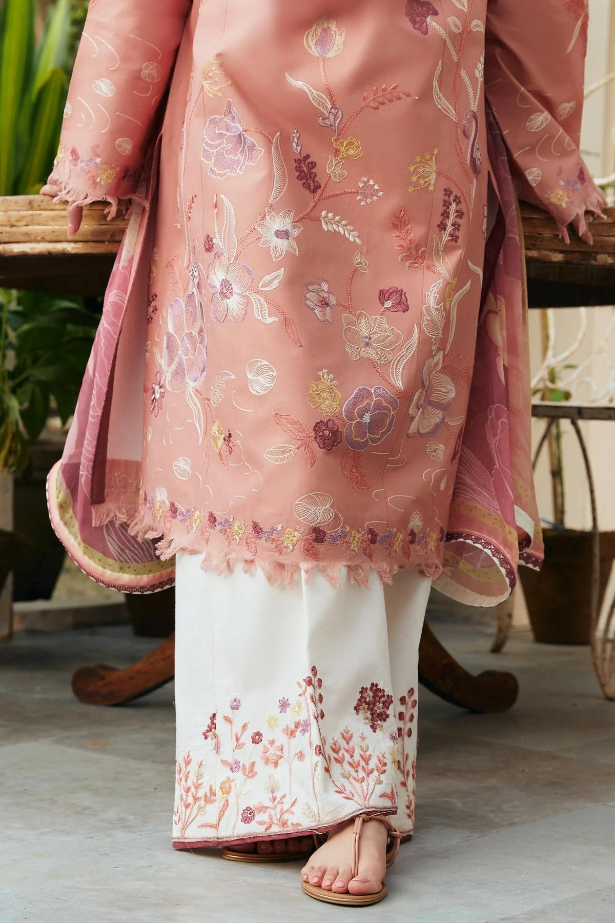 ZARA SHAH JAHAN - 3PC DHANAK EMBROIDERED MI-W89 ZARA SHAH JAHAN - 3PC DHANAK EMBROIDERED MI-W89