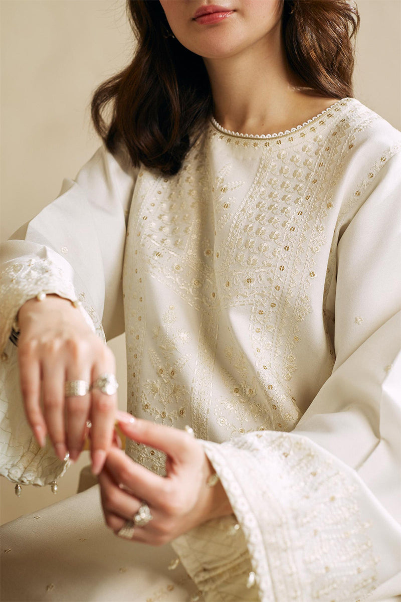 ZARA SHAH JAHAN - 3PC DHANAK EMBROIDERED MI-W80W ZARA SHAH JAHAN - 3PC DHANAK EMBROIDERED MI-W80W